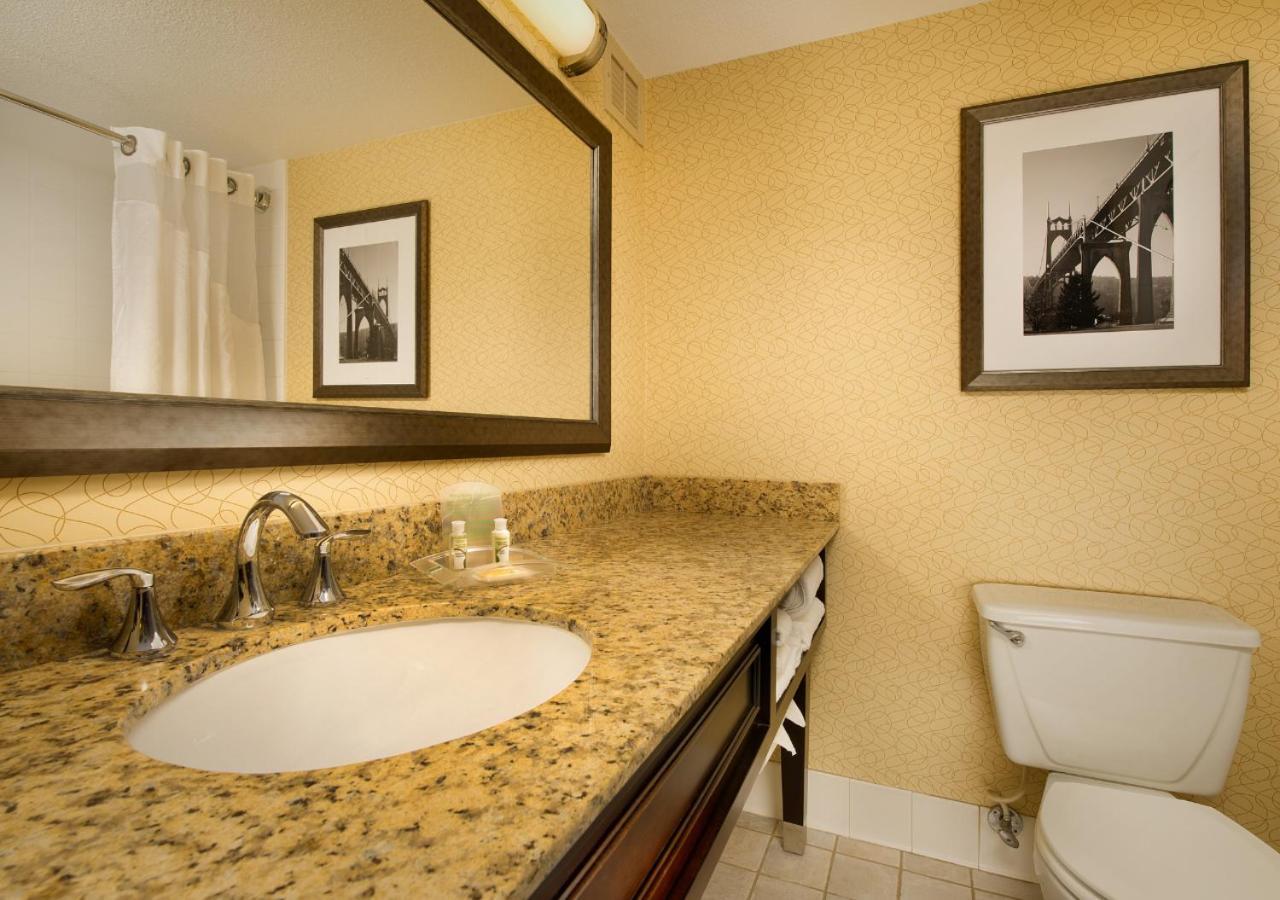 Holiday Inn Portland-Airport I-205 By Ihg Exteriör bild